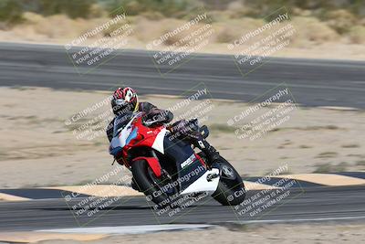 media/Nov-16-2025-Race Pace (Sun) [[8c5fa54630]]/Non Verified Riders (1st 20 Minutes)/2-Turn 10 (1010am)/